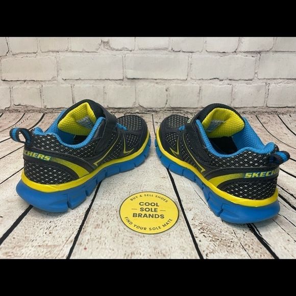 Skechers shoes, toddler 8. - Picture 5 of 11